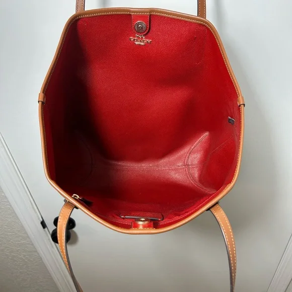 Coach Signature Tote in Red and Orange - Picture 4 of 5